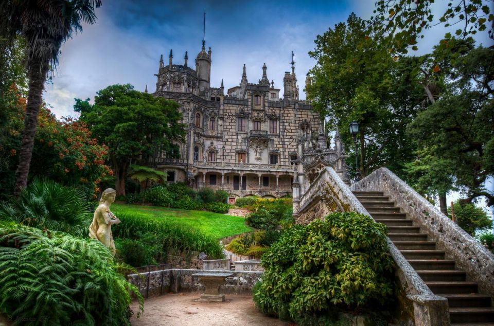 Complete Sintra: Pena Palace, Regaleira and Monserrate - Key Points