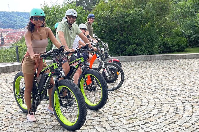 Cruise E-Bike Rental in Prague - Key Points