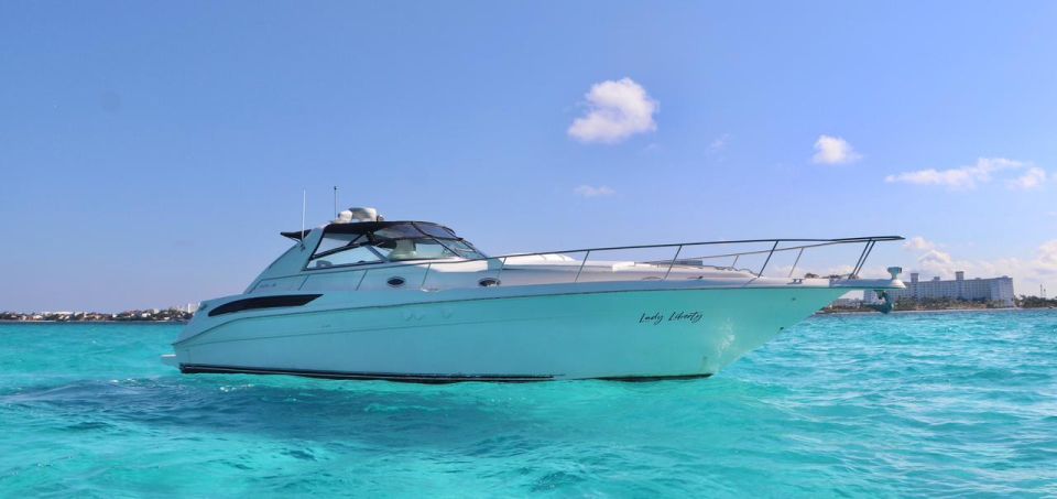 Cruising Paradise in a Luxury Yacht in Cancun - Key Points