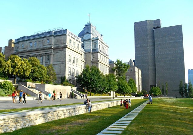 Culture Tsunami Outdoor Escape Game in Montreal Old Town - Key Points