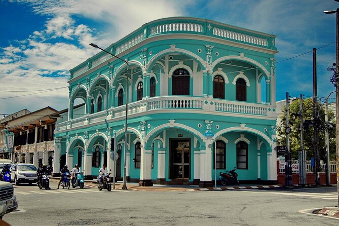 Cultures and Flavors in Phuket Old Town Food Tour - Key Points