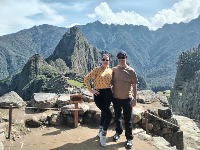 Cusco: Machu Picchu-Rainbow Mountain 2D-1N Private Tour - Key Points