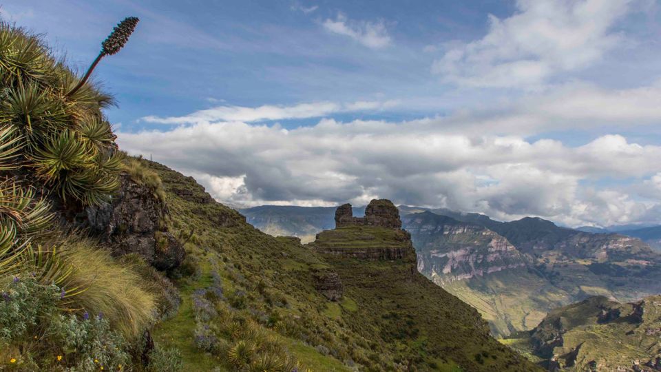 Cusco: Waqrapukara Canyon and Mountain 2-Day Private Tour - Key Points