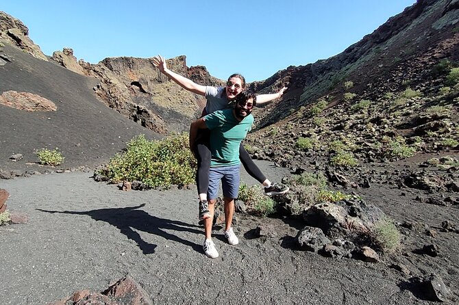 Cycle Among Volcanoes: Discover the Essence of Lanzarote - Key Points