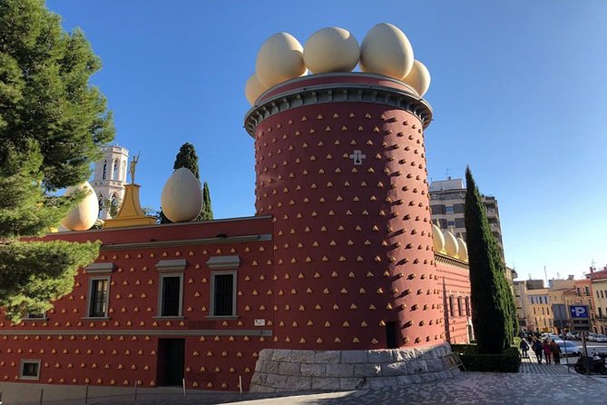 Dalí Museum Girona Tour - Meeting and Pickup Information