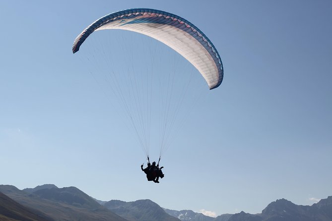 Davos Absolutely Free Flying Paragliding Tandem Flight 1000 Meters High - Key Points