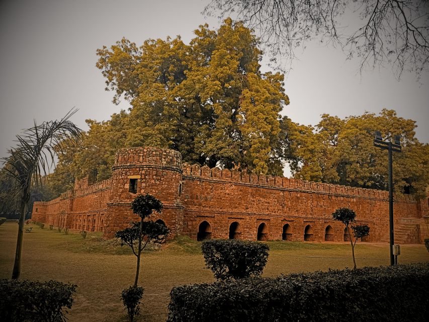 Delhi: Hazrat Nizamuddin Basti Guided Bike Tour With Picnic - Key Points