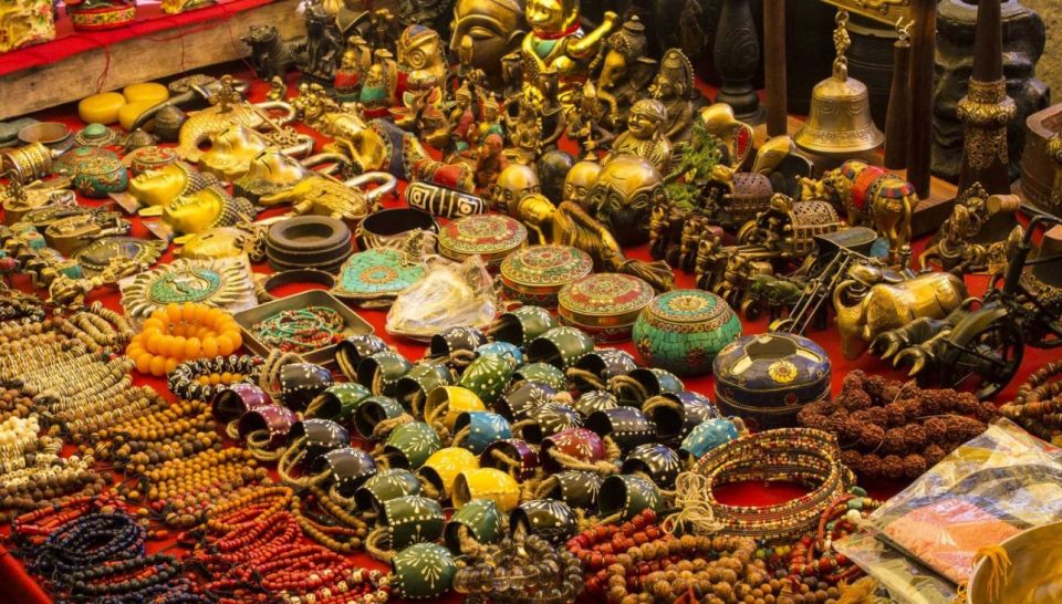 Delhi Shopping Tour With Guide - Key Points