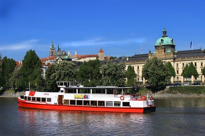 Dinner Cruise Tour in Prague - Key Points