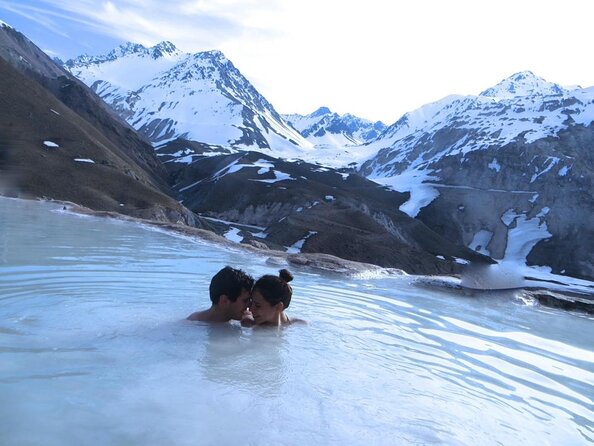 Disconnection in the Natural: Termas De Colina and Embalse El Yeso - Key Points