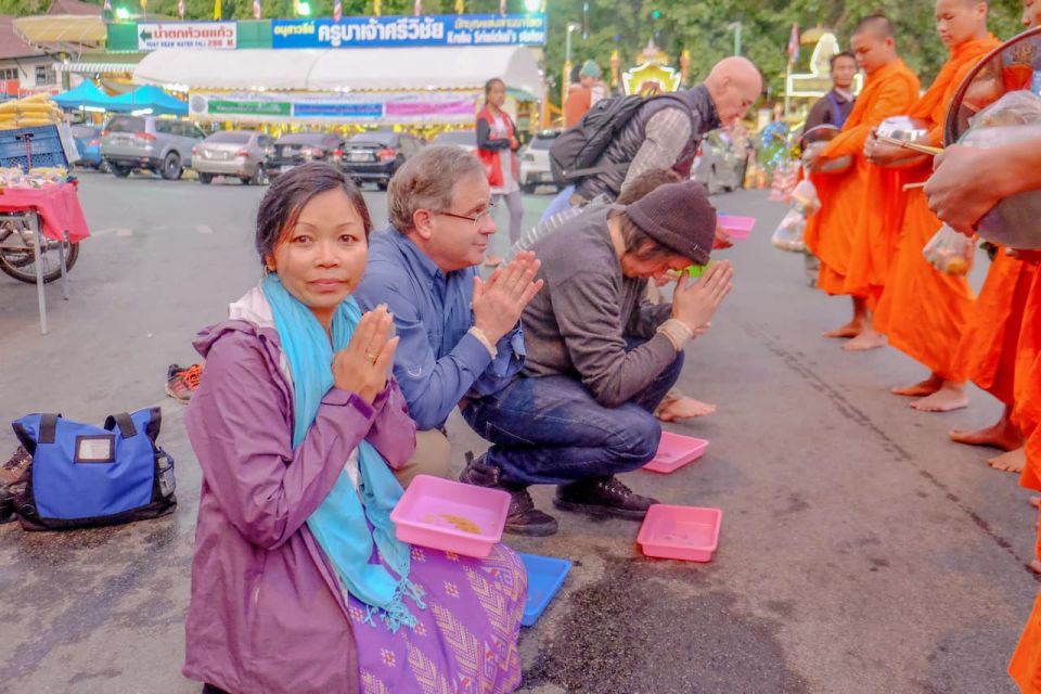Discover Lanna Culture: Alms Offering to Monks at Doi Suthep - Key Points