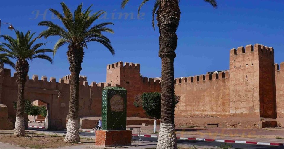 Discover Morocco With Us ! ." - Key Points