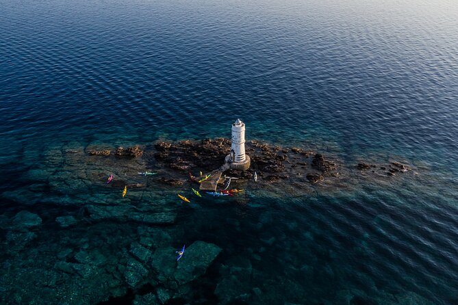 Discover the Secrets of the Island of Santantioco by Kayak - Key Points