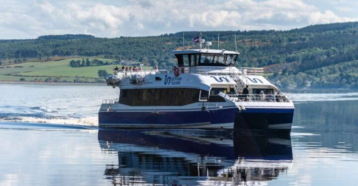 Dochgarroch: Loch Ness and Caledonian Canal 2-Hour Cruise - Key Points