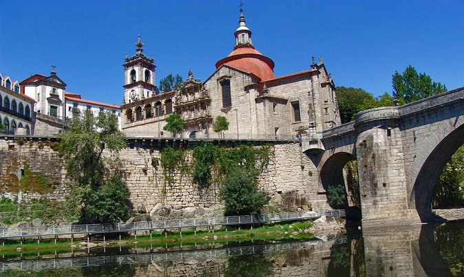 Douro Valley Small Group Tour, Mateus Palace, Lunch and Wine Tastings - Key Points