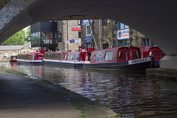 Drinks Ahoy — Canal Boat Tour  - Leeds - Key Points