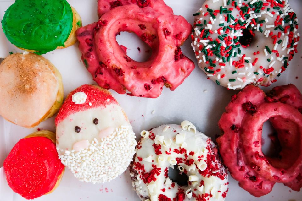 Dublin: Guided Holiday Donut Tour With Tastings - Key Points