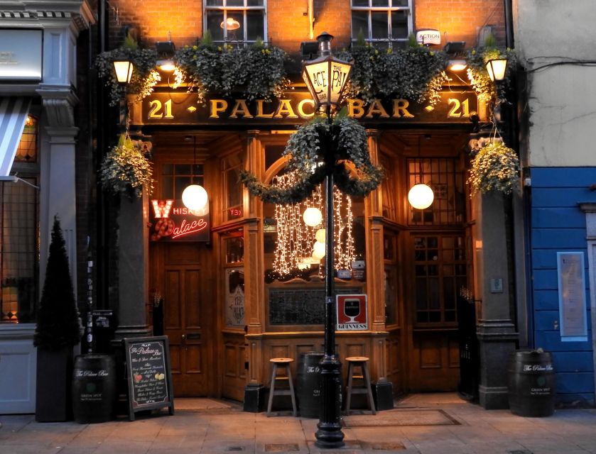 Dublin: Old Town's Famous Pubs Outdoor Escape Game - Key Points