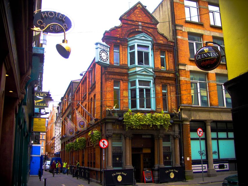 Dublin Temple Bar Night Tour - Key Points