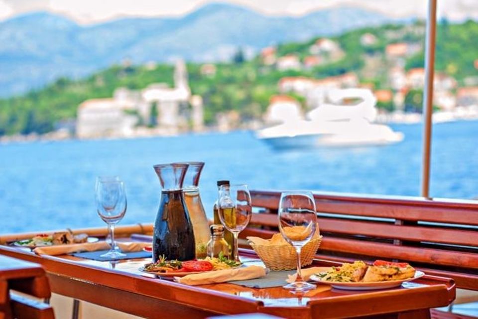 Dubrovnik: Elaphite Islands Cruise With Lunch and Drinks - Key Points