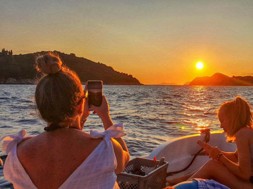 Dubrovnik: Private Boat Cruise at Sunset With Champagne - Key Points