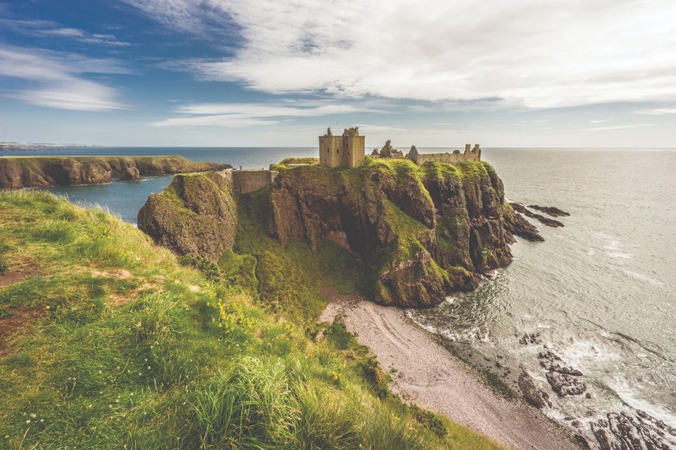 Dunnottar Castle and Royal Deeside 1-Day Tour From Aberdeen - Key Points