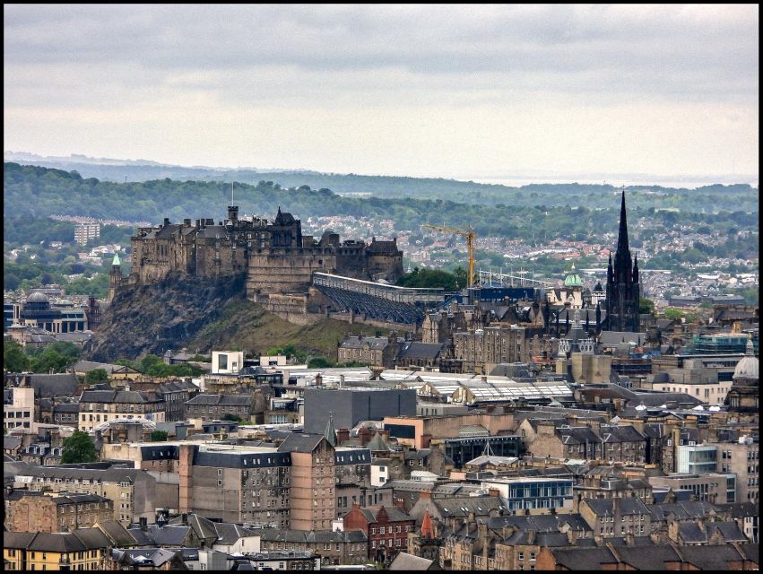 Edinburgh Castle: Guided Tour With Tickets Included - Key Points