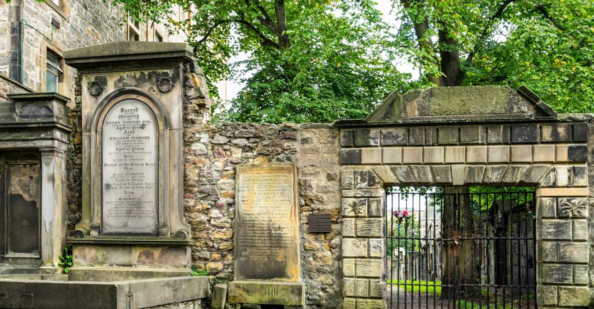 Edinburgh: Haunted Underground Vaults and Graveyard Tour - Key Points