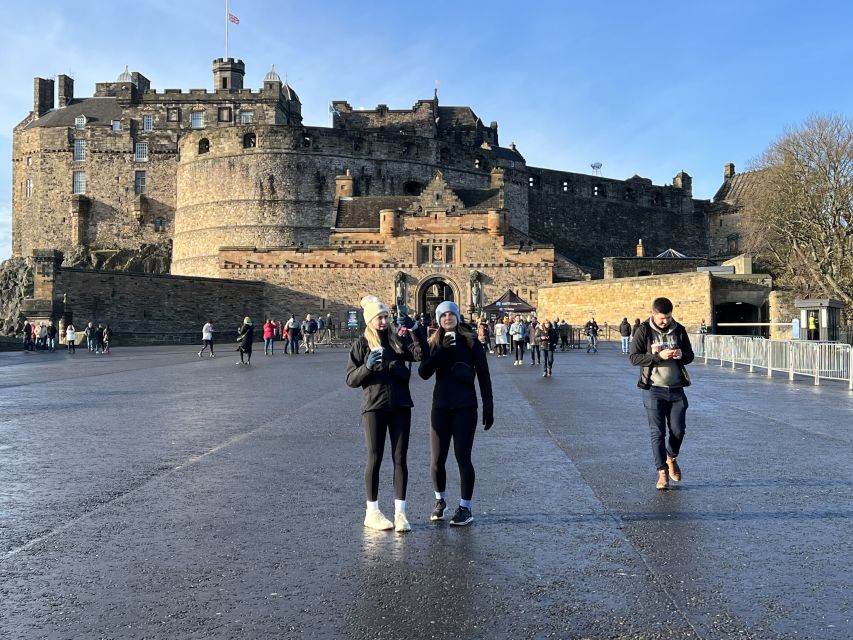 Edinburgh: Private Guided Tour of the Edinburgh Castle - Key Points
