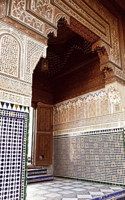 Essential Marrakech: A Guided Medina History & Culture Tour - Key Points