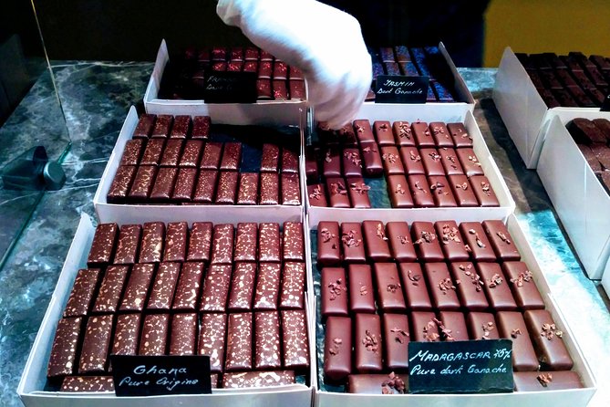 Exceptional Chocolate Tasting Tour With a Trained Chocolate Expert in Brussels - Key Points