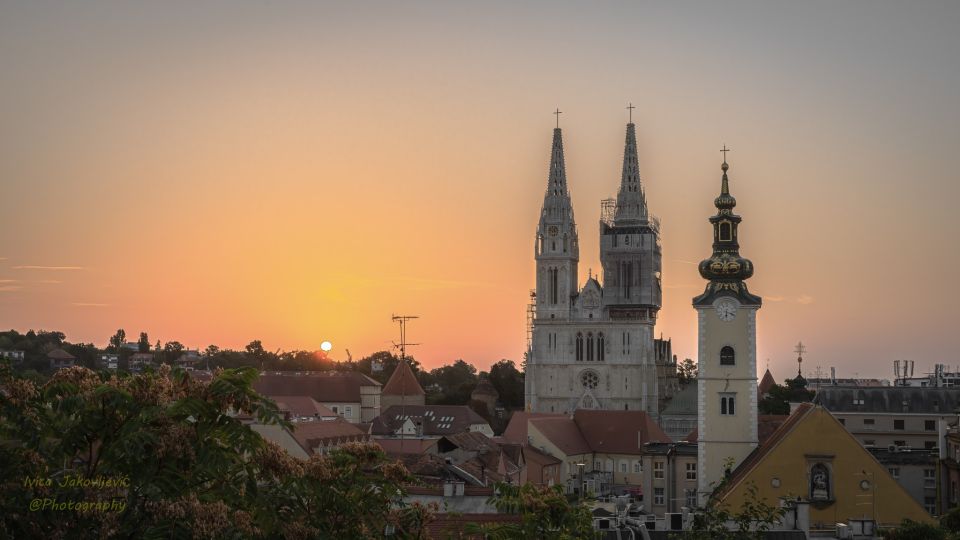 Exclusive Old Zagreb Walking Tour - Key Points