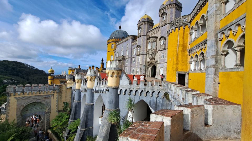 Exclusive Private Tour: Live a Magical Day in Sintra - Key Points