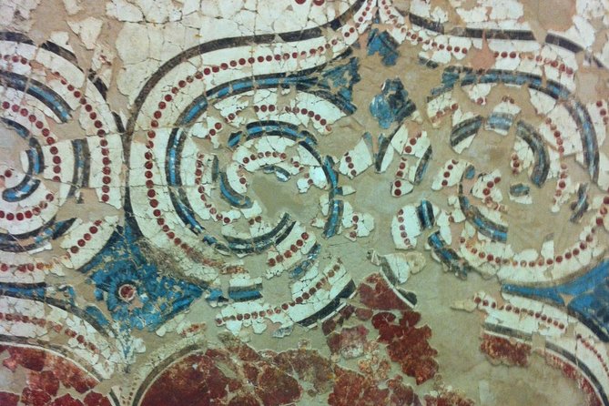 Explore Akrotiri GroupTour - Key Points