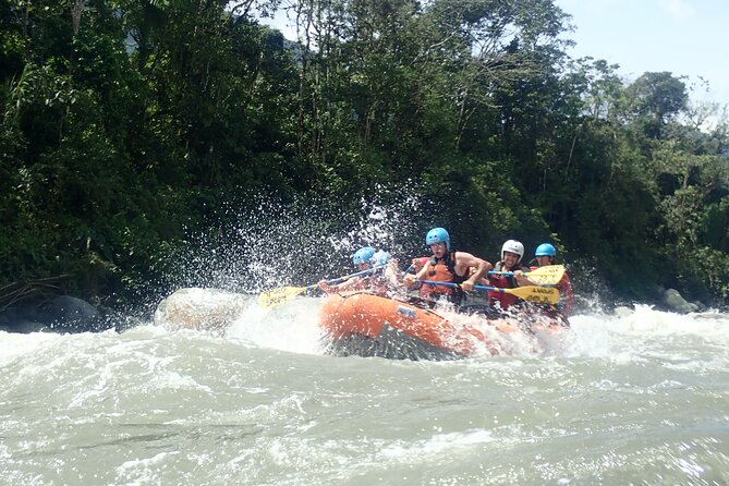 Extreme Rafting in Baños De Agua Santa Level III and IV - Key Points