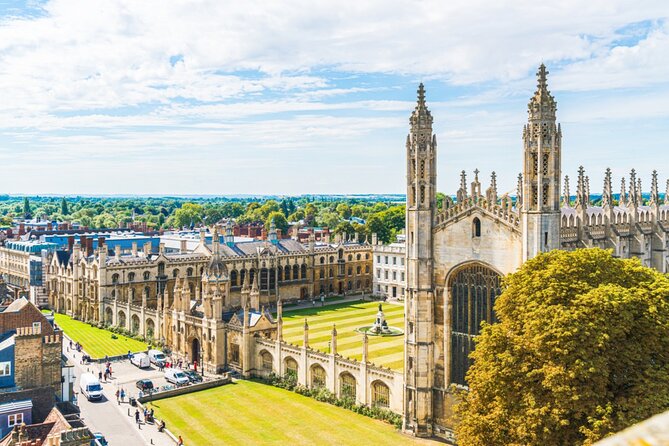 Famous Alumni Outdoor Escape Game in Cambridge - Key Points