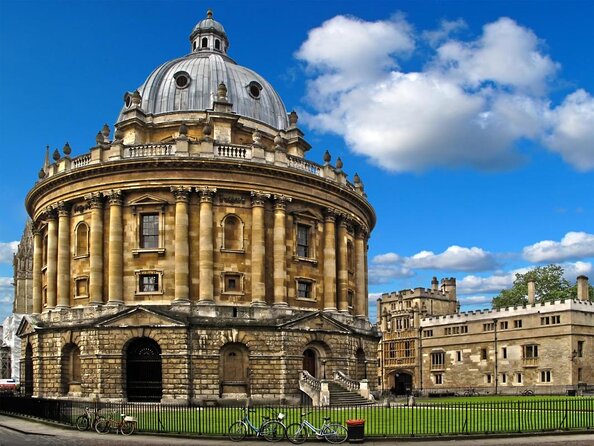 Famous Alumni Outdoor Escape Game in Oxford - Key Points