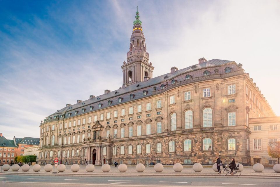 Fast-Track Christiansborg Palace Copenhagen Private Tour - Key Points