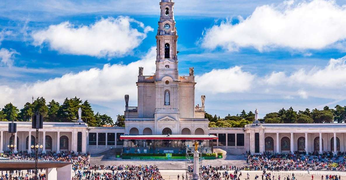 Fátima Holy City Half Day Tour - Key Points