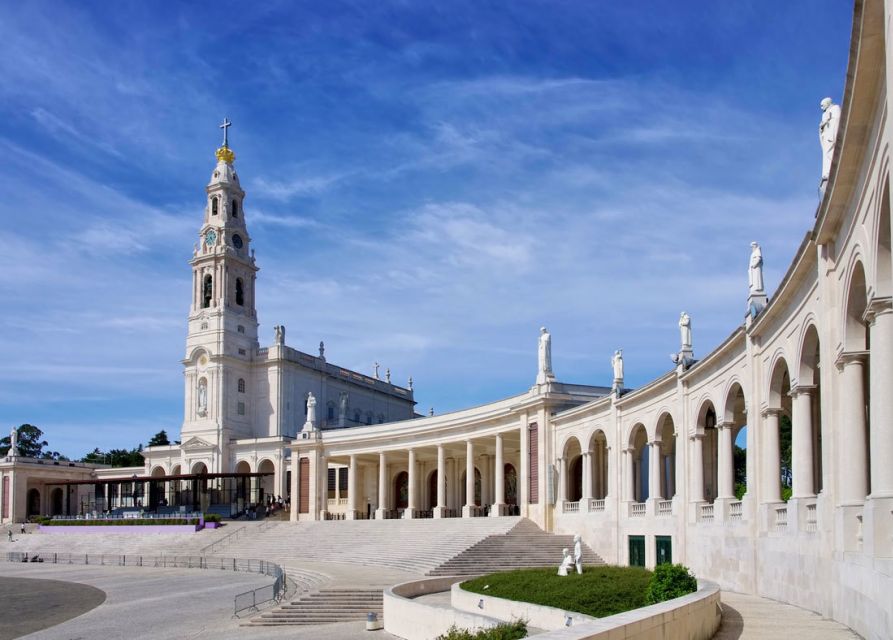 Fátima Minivan Tour From Lisbon - Tour Details