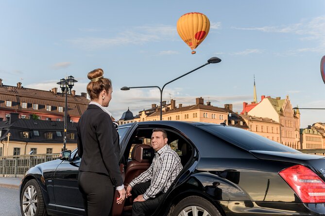 First Class Airport Limousine Transfer: Stockholm City to Arlanda Airport - Key Points