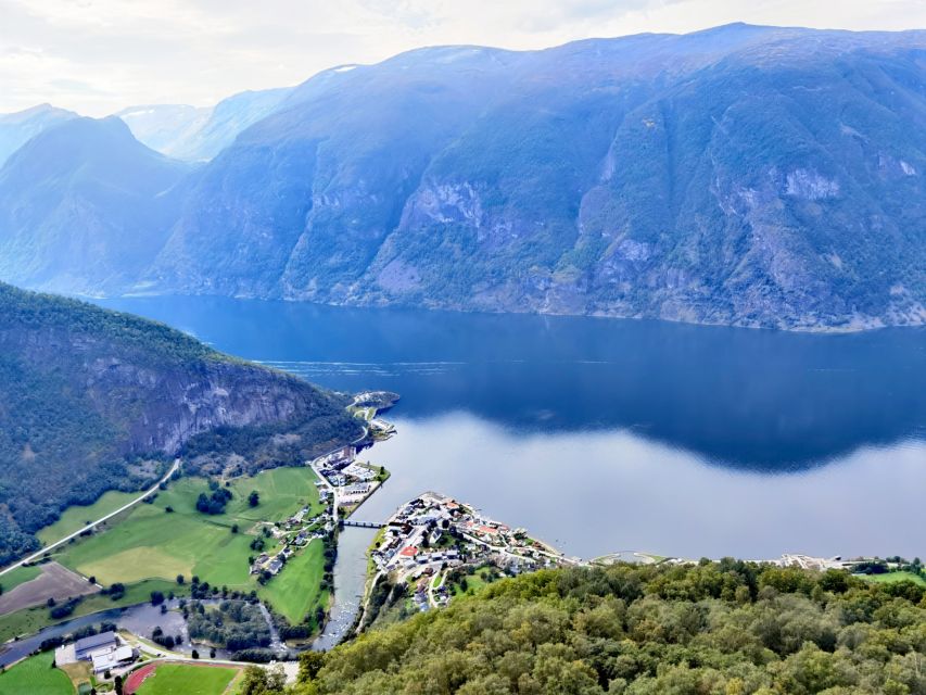 Flexible Tour From Bergen to Flåm and Stegastein Viewpoint - Key Points