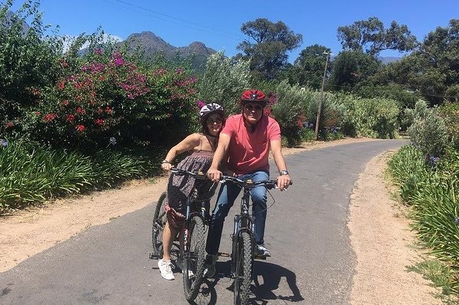 Franschhoek Sip & Cycle Experience Full Day - Private Tour - Key Points