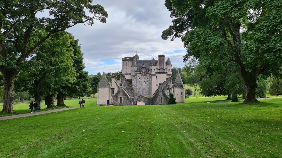 From Aberdeen: Castles, Whisky and Food Tasting Tour - Key Points