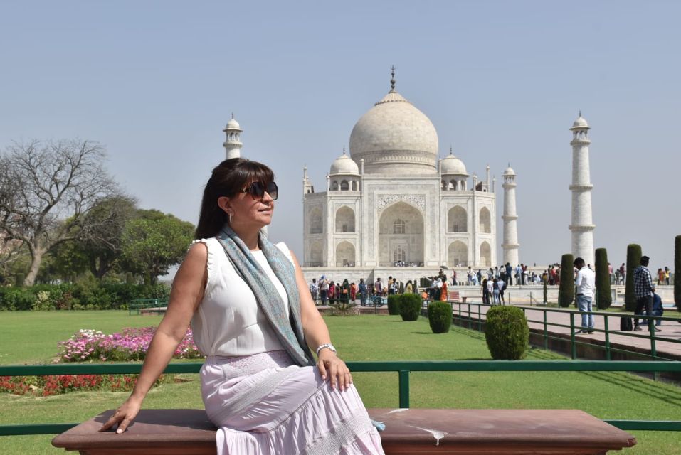 From Aerocity: Taj Mahal Sunrise - Agra Fort and Lunch - Key Points