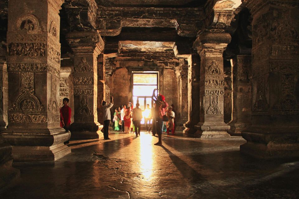 From Aurangabad: Book Your Reliable Taxi for Ajanta & Ellora - Booking Details