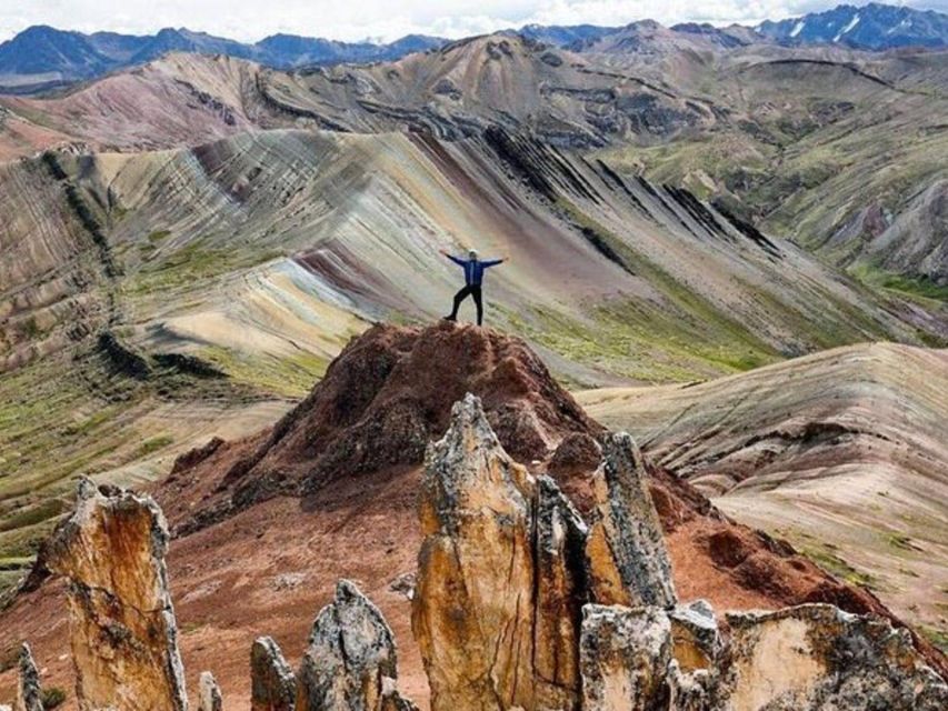 From Cusco : Excursion to the Palcoyo Mountain Lunch - Key Points