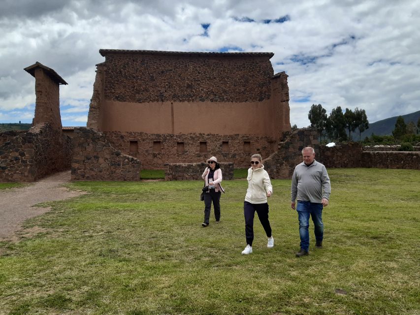 From Cusco: Lake Titicaca With a Visit to Uros and Taquile - Key Points