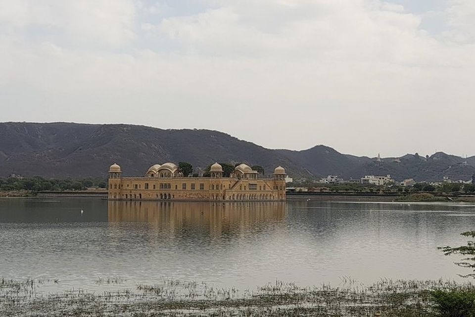 From Delhi: Jaipur Guided City Tour by Car - Key Points