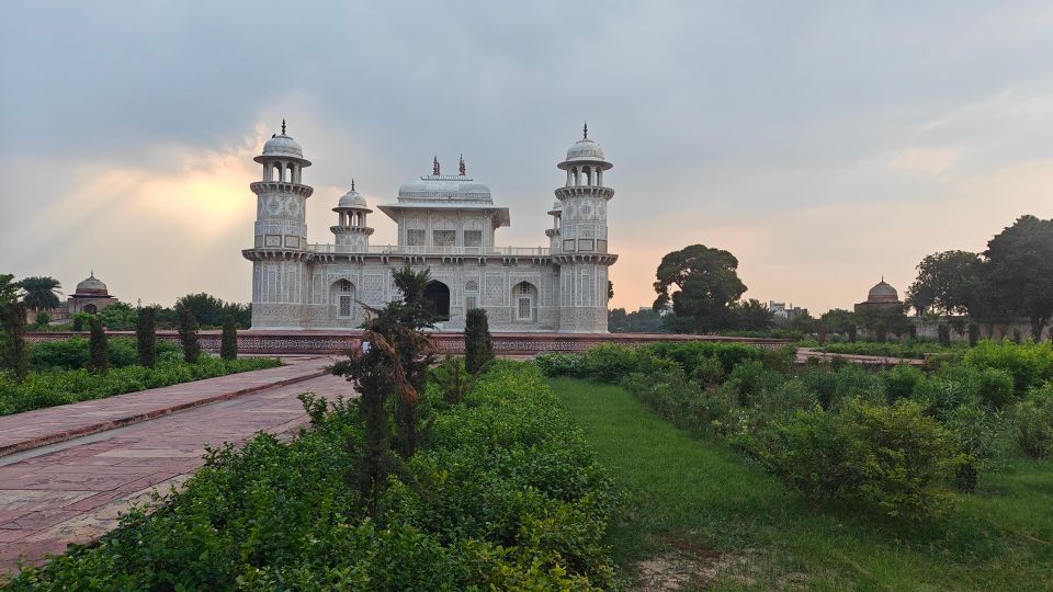 From Delhi: Taj Mahal Day Trip With Agra City - Key Points